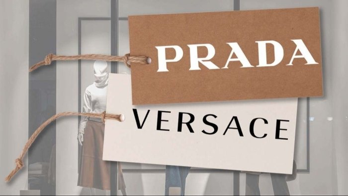Prada kompaniyasi Versace modalar uyini sotib olmoqchi