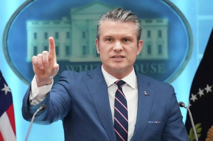 Пентагон раҳбарига импичмент эълон қилиниши мумкин 