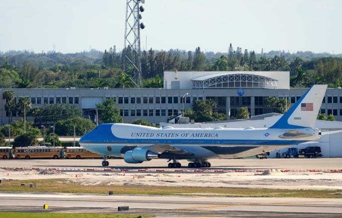 AQSh aeroportlaridan biriga Donald Tramp nomi beriladi