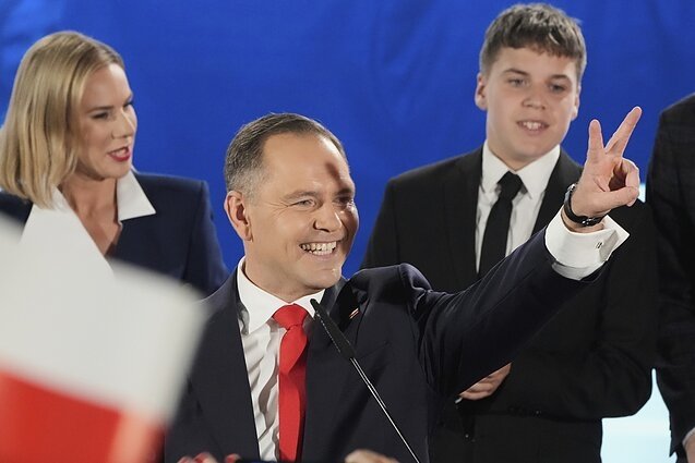 Karol Navroskiy Polsha prezidenti lavozimiga kirishdi