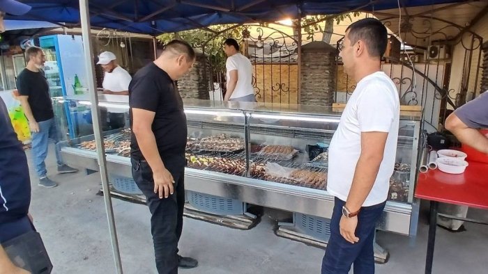 Chumchuq go‘shtidan shashlik tayyorlagan choyxona rahbariga 4120000 so‘m jarima solindi