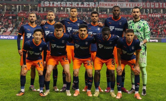 Turkiya chempionati. Shomurodovning gol va assisti «Bashakshehir» «Samsunspor»ga qarshi o‘yinda ishonchli g‘alaba taqdim etdi