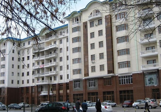 Madaniyat vazirligi san’atkorlarga uy olishda yordam berilishi haqidagi xabarlarga munosabat bildirildi