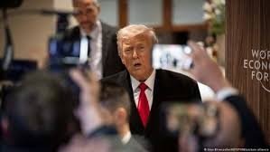 Tramp 2026 yilni “oq yoqalilar”ga ommaviy afvlar bilan boshladi