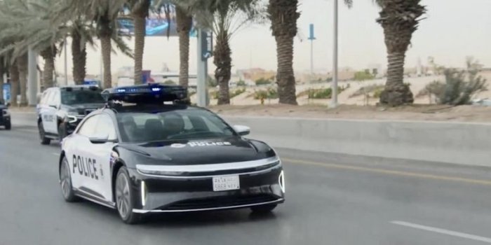 Polisiya uchun Lucid Air elektromobilining maxsus versiyasini ko‘rsatdi