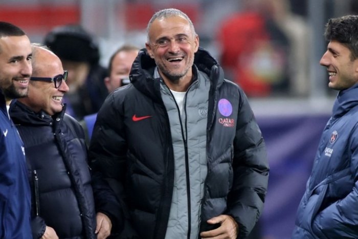 Луис Энрике - йил мураббийи деб топилди