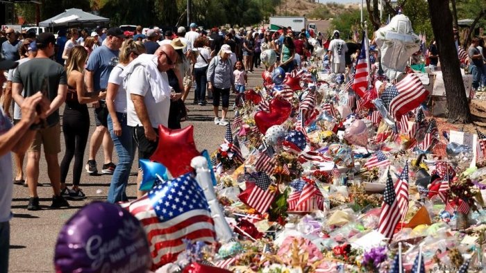 CNN: АҚШда Чарли Киркни хотирлаш маросими бўлиб ўтди