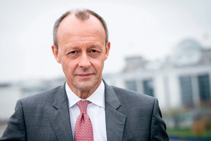 Germaniya kansleri Rossiya-Ukraina mojarosi bo‘yicha muzokaralar o‘tkazish uchun joy taklif qilmoqda