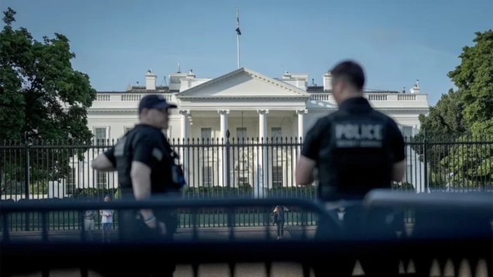 Оқ уй яқинида отишма содиор бўлди, аммо Трамп жароҳат олмади