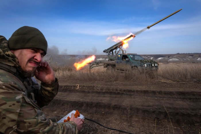 Украина ўт очишни тўхтатиш режимини неча марта бузганлиги айтилди