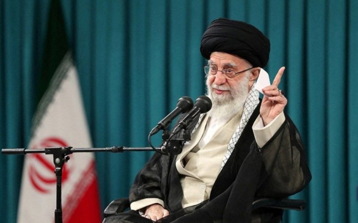 Эрон олий раҳбари телевидение орқали мурожаат қилади