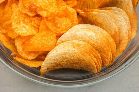 Chips va gazlangan ichimliklarning miyaga zarari aniqlandi