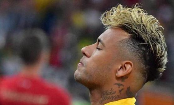 Neymar tug‘ilgan kunida yangi sevgilisi bilan paydo bo‘ldi (foto+video)