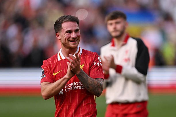 "Liverpul" yulduzining sobiq sevgilisi undan 6 million dollar tovon puli talab qildi