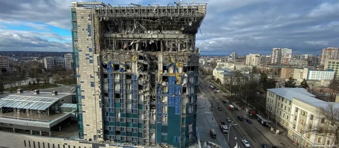 Rossiya harbiylari jurnalistlar qo‘nim topgan mehmonxonalarni qasddan o‘qqa tutmoqda