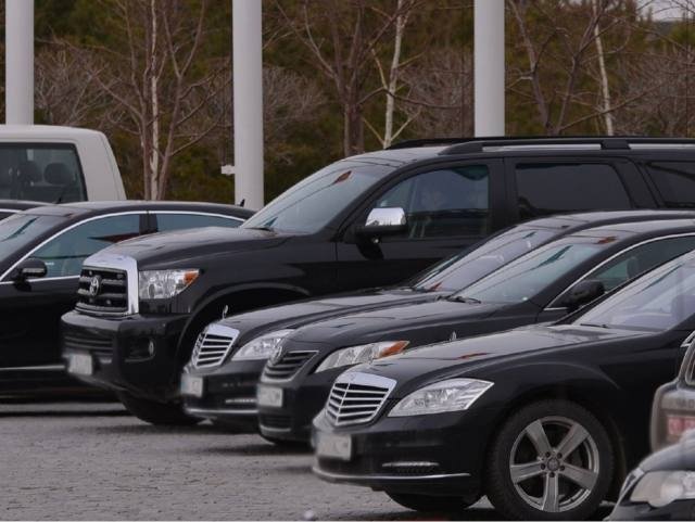 O‘zbekistonda davlat organlarining ortiqcha xizmat avtomobillari sotuvga chiqariladi