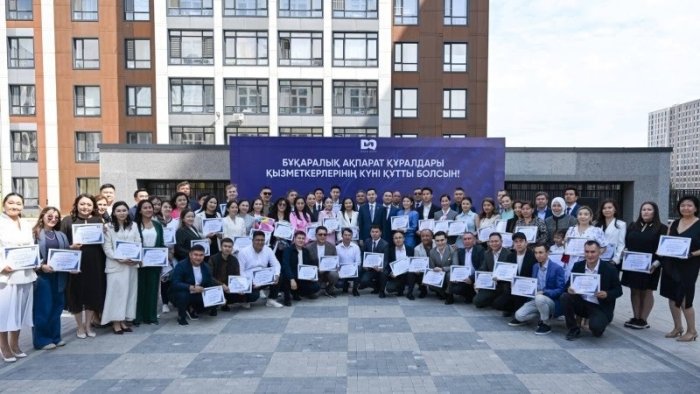 Qozog‘istonda bayram munosabati bilan jurnalistlarga uy berildi