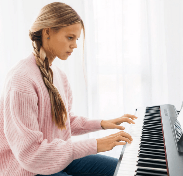 Kak vibrat sifrovoye pianino nedorogo i ne pojalet cherez polgoda