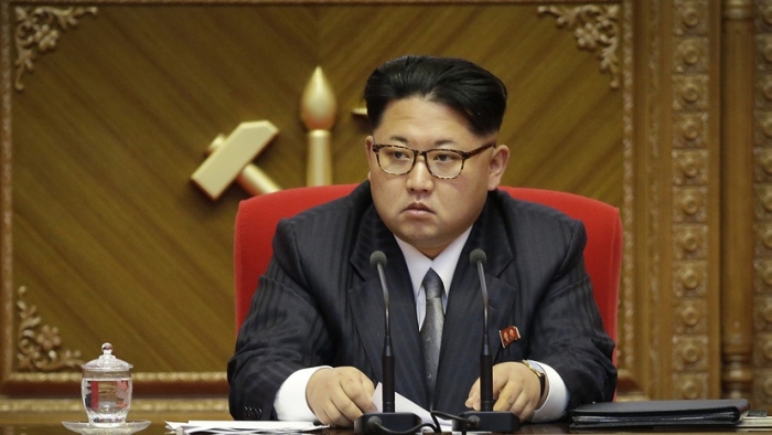 Ким Чен Ин тунги парадда иштирок этди