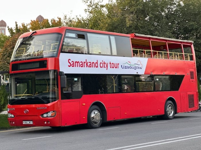 Samarqandda ikki qavatli sayyohlik avtobuslari qatnovi yo‘lga qo‘yildi