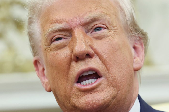 Трамп Украина бўйича "жуда яхши таклифлар" кутмоқда