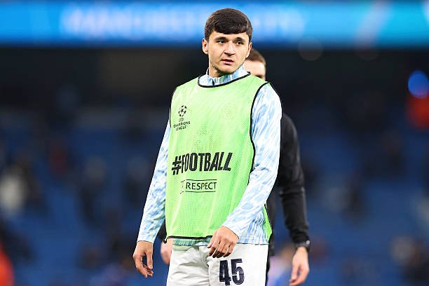 Россиялик эксперт Абдуқодир Ҳусановни иқтидорсиз футболчилар тоифасига қўшди