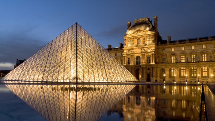 Дунёнинг энг йирик музейига янги раҳбар керак: Лоранс де Кар ишдан кетди