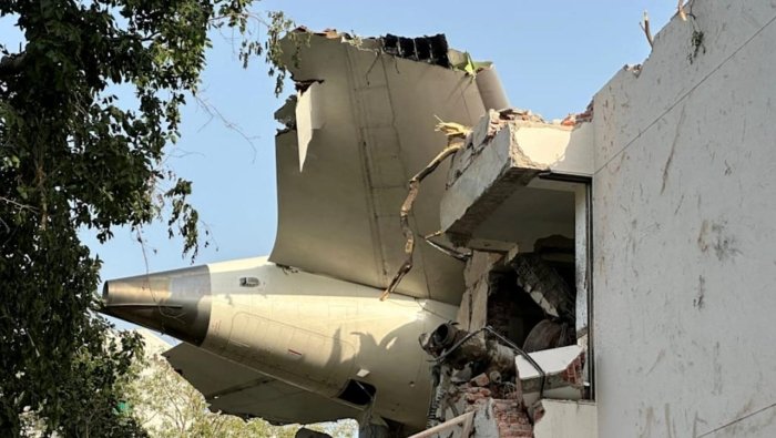 Air India aviahalokati: yoqilg‘i uzatilishi o‘chirilgani tasdiqlandi, 260 kishi halok bo‘lgan