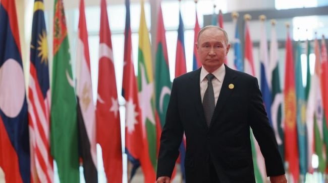 Putin: "SHHT mamlakatlari o‘zaro hisob-kitoblarda milliy valyutalardan tobora ko‘proq foydalanmoqda"