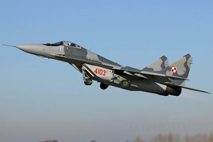 Polsha hali MiG-29 qiruvchilarini Ukrainaga topshirishga tayyor emas