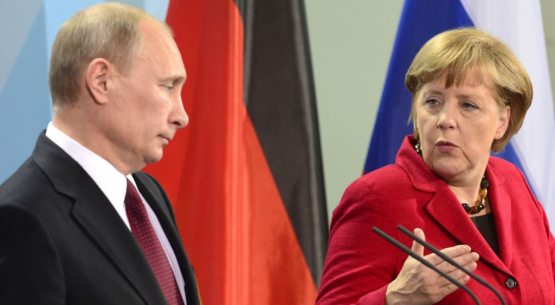 Merkel Putinni qachon ochiqchasiga tanqid qilishini aytdi