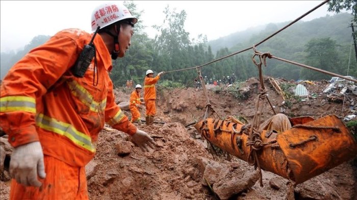 Хитойда кучли ёмғирлар оқибатида 30 киши ҳалок бўлди