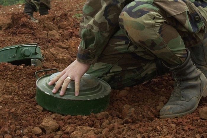 Litva piyodalarga qarshi minalardan foydalanishni cheklovchi konvensiyadan chiqdi — Delfi