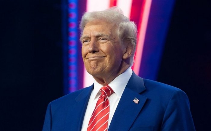 Трамп АҚШнинг Россия ва Украина билан охирги учрашувларини ижобий баҳолади