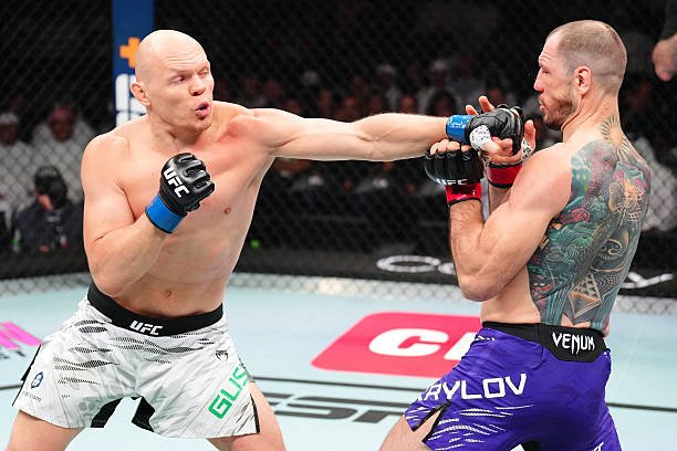 Богдан Гусков UFC собиқ чемпионига қарши жанг қилиши мумкин