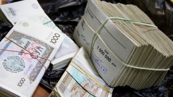 O‘qituvchi, shifokor yoki boshqa byudjet tashkilotlari xodimlarining oylik maoshi qancha?