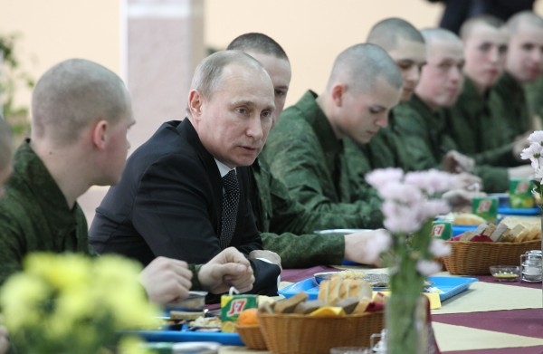Путин: "Дунёдаги энг қудратли армия - Россия армияси"