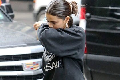 Selena Gomes ruhiy kasalliklar shifoxonasiga yotqizildi