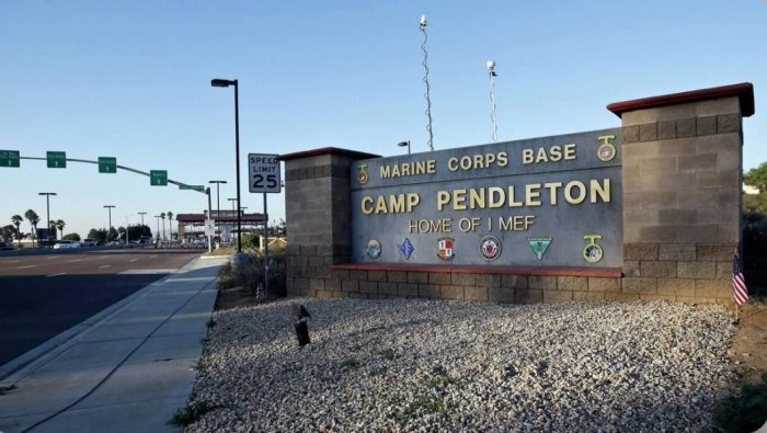 АҚШда ҳарбий база ҳудудига кириб қолган икки нафар Россия фуқароси қўлга олинди