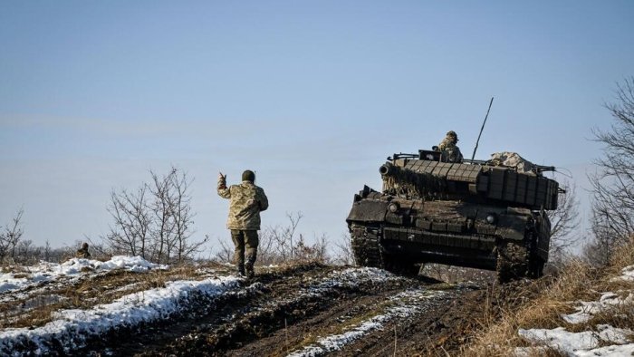 Украина Қуролли Кучлари жангчилари жангга яроқсиз немис танкларидан кўп шикоят қилмоқдалар