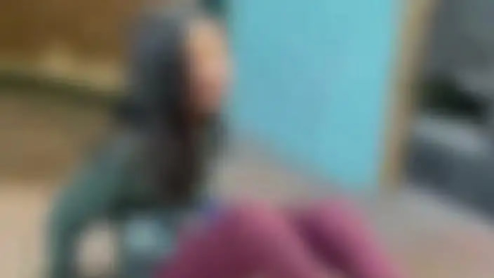Toshkentda mast ona gul do‘konida qizini ayovsiz urdi