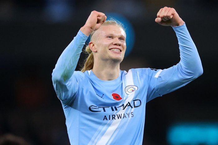 Холанд Царукянга совға юборди (фото)