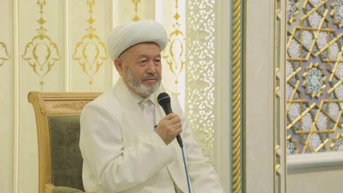 Muftiy Usmonxon Alimov Moskvada pnevmoniyadan davolanmoqda