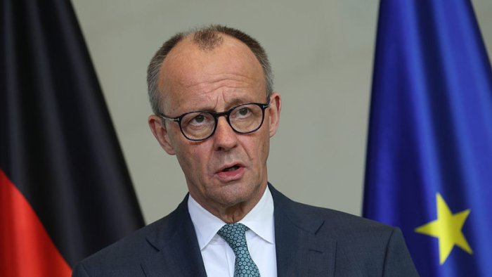 Fridrix Mersning reytingi rekord darajada pasaydi: Germaniyaliklarning 78 foizi undan norozi