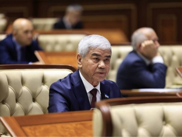 Сенатор “ҳар қандай лайча”га ўз жойида жавоб беришга чақирди