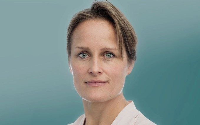 Tarixda birinchi marta Buyuk Britaniya tashqi razvedka xizmatiga (Mi6) ayol kishi rahbar etib tayinlandi — The Guardian 
