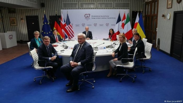 Кая Каллас ва Марко Рубио "G7" йиғилишида Россия масаласи бўйича тортишиб қолишди