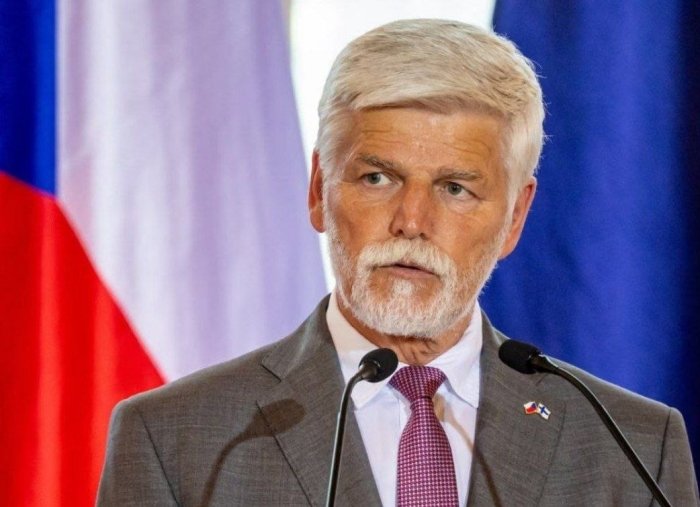 Чехия президенти Россияни интернетдан узишни таклиф қилди