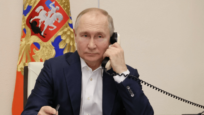 Путин ва Тўқаев Истанбул музокаралари якунларини муҳокама қилди