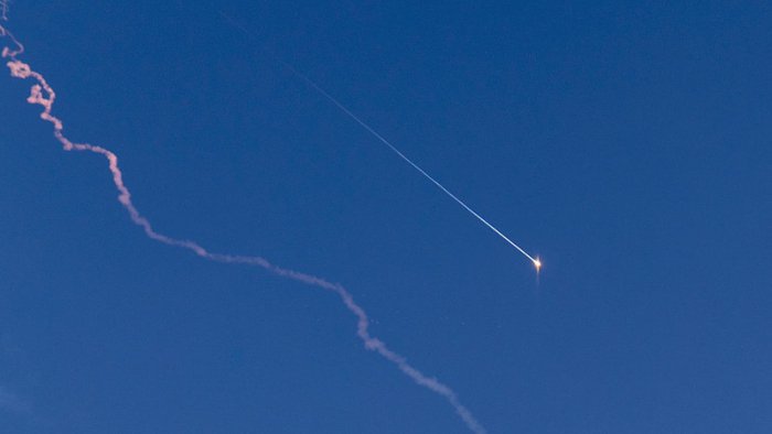 Eron raketalari Binyamin Netanyaxu idorasi yaqiniga zarba berdi